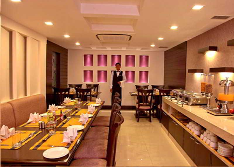 Hotel Florence New Delhi Ngoại thất bức ảnh