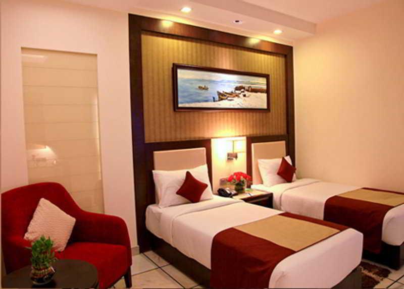 Hotel Florence New Delhi Ngoại thất bức ảnh