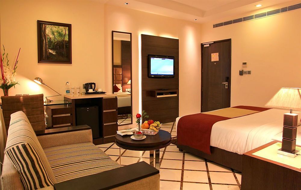 Hotel Florence New Delhi Ngoại thất bức ảnh
