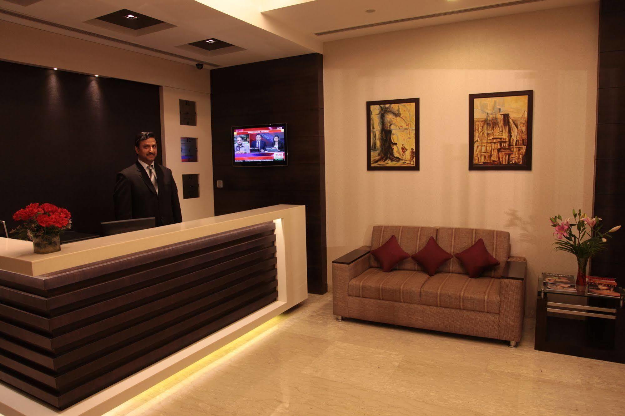 Hotel Florence New Delhi Ngoại thất bức ảnh
