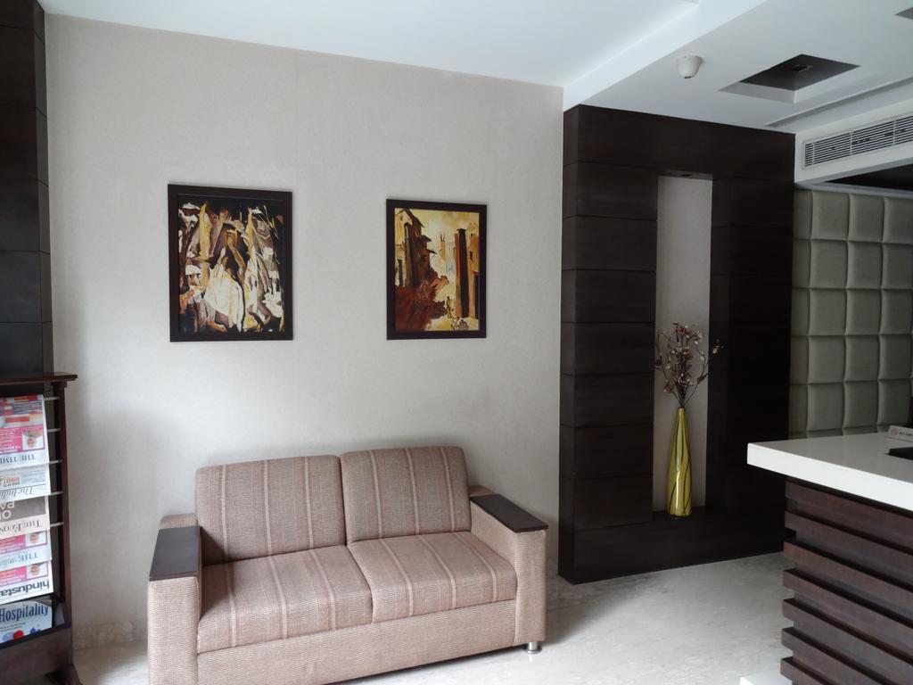 Hotel Florence New Delhi Ngoại thất bức ảnh