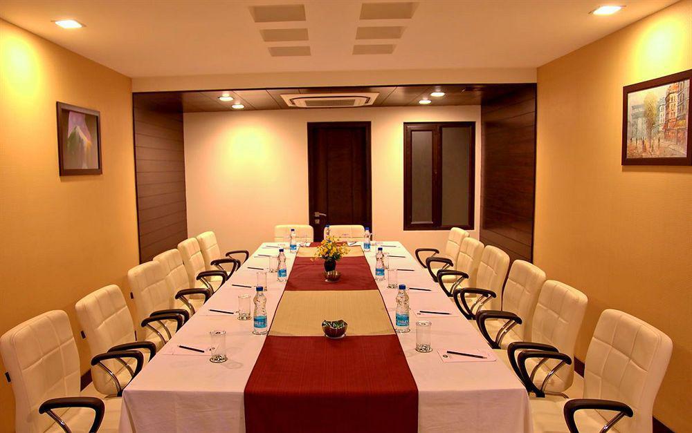 Hotel Florence New Delhi Ngoại thất bức ảnh